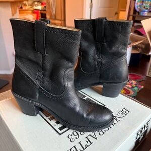 Women's Frye Boots Carmen X Stitch Short Black Saddle Leather